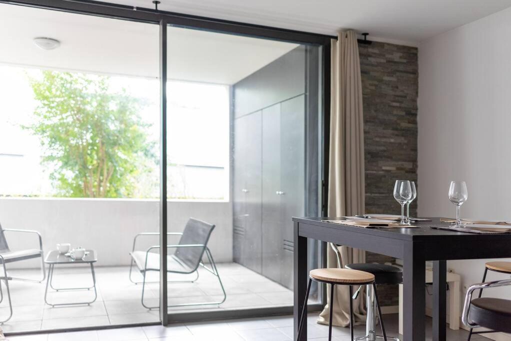 Apartment T3 Terrasse + Parking - Proche Aeroport Et Meet