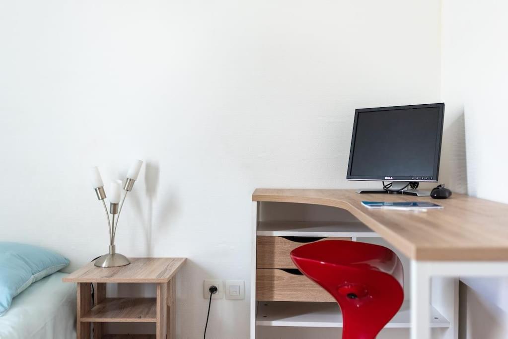 T3 Terrasse + Parking - Proche Aeroport Et Meet Apartment *